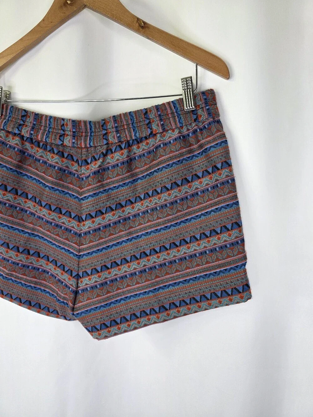 J.Crew Factory Shorts Women's Size 8 Aztec Jacquard Boardwalk Pull On Stretch
